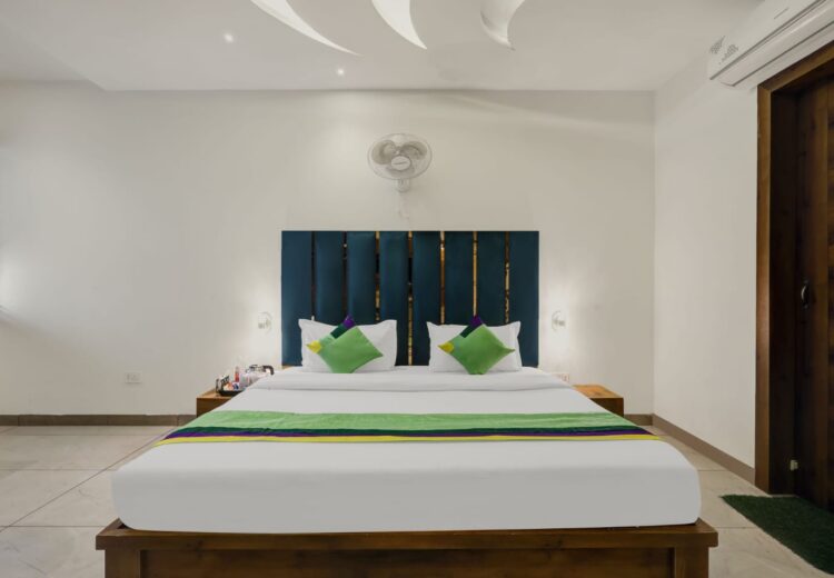 WhatsApp Image 2025-12-06 at 13.30.43