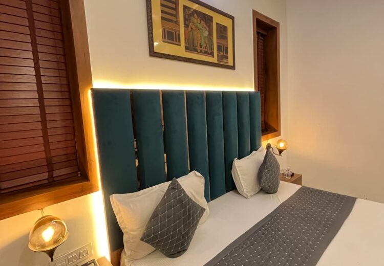 WhatsApp Image 2025-12-06 at 13.30.55